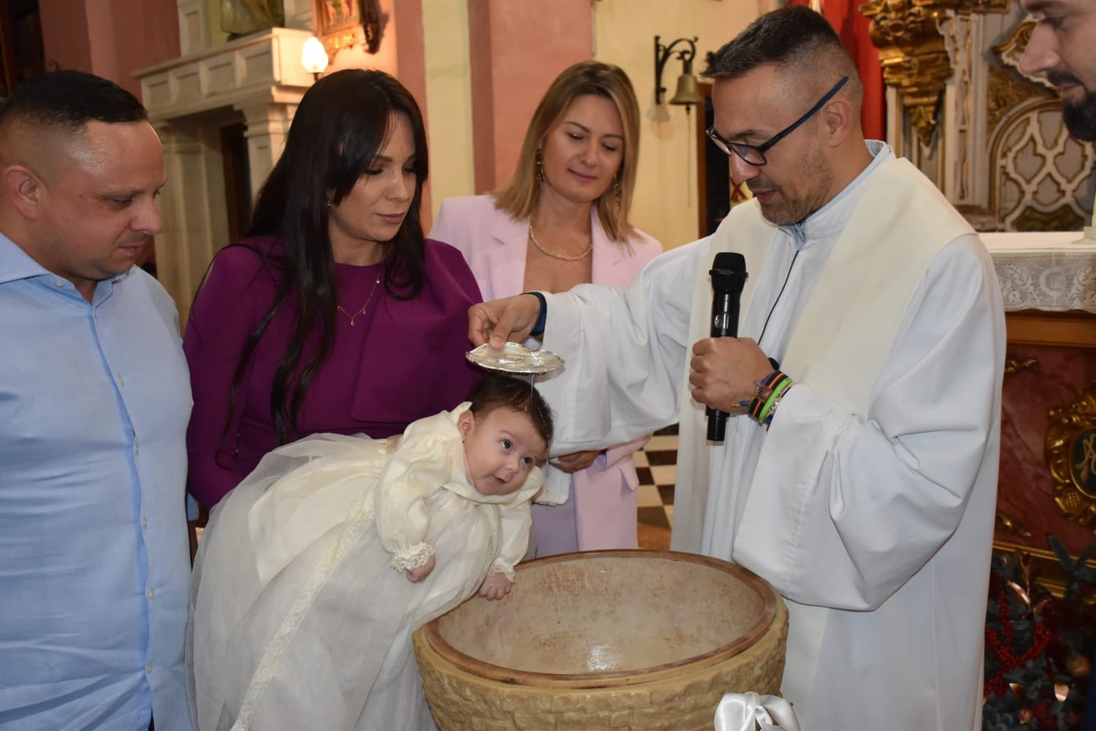 El bautizo de los hermanos Antonio y Jimena