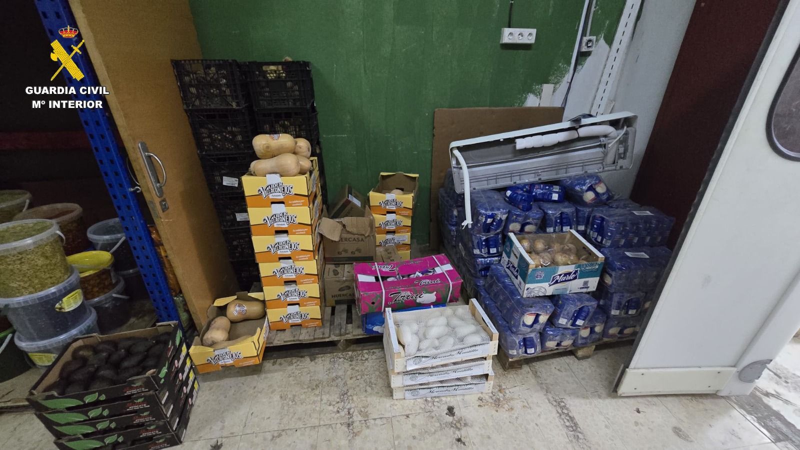 La Guardia Civil y la Policía Local realizaron siete inspecciones que acabaron con 21 denuncias administrativas y el cierre cautelar de dos establecimientos