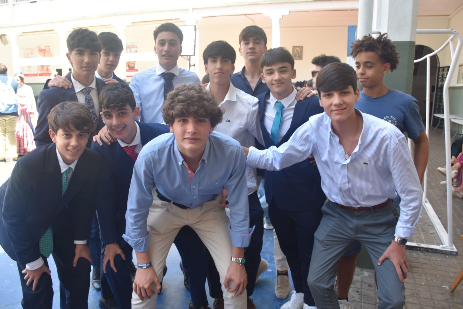 El Colegio de San Agustín disfruta de una feliz jornada solidaria con su Cruz de Mayo