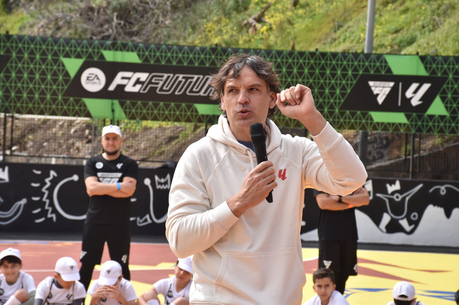 El Sarchal estrena una cancha de fútbol diseñada con la “identidad de Ceuta”