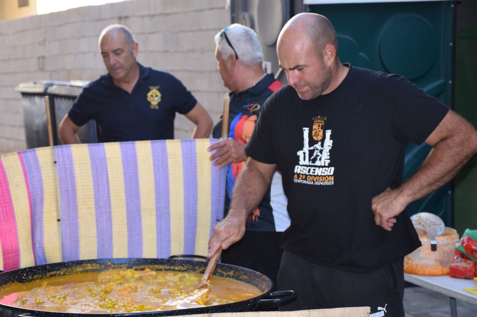 El Potaje Solidario de la Flagelación vuelve a reunir a decenas de ceutíes