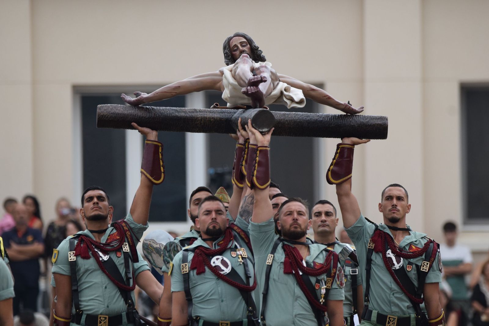 Brillante y marcial celebración del 105 Aniversario de la Legión