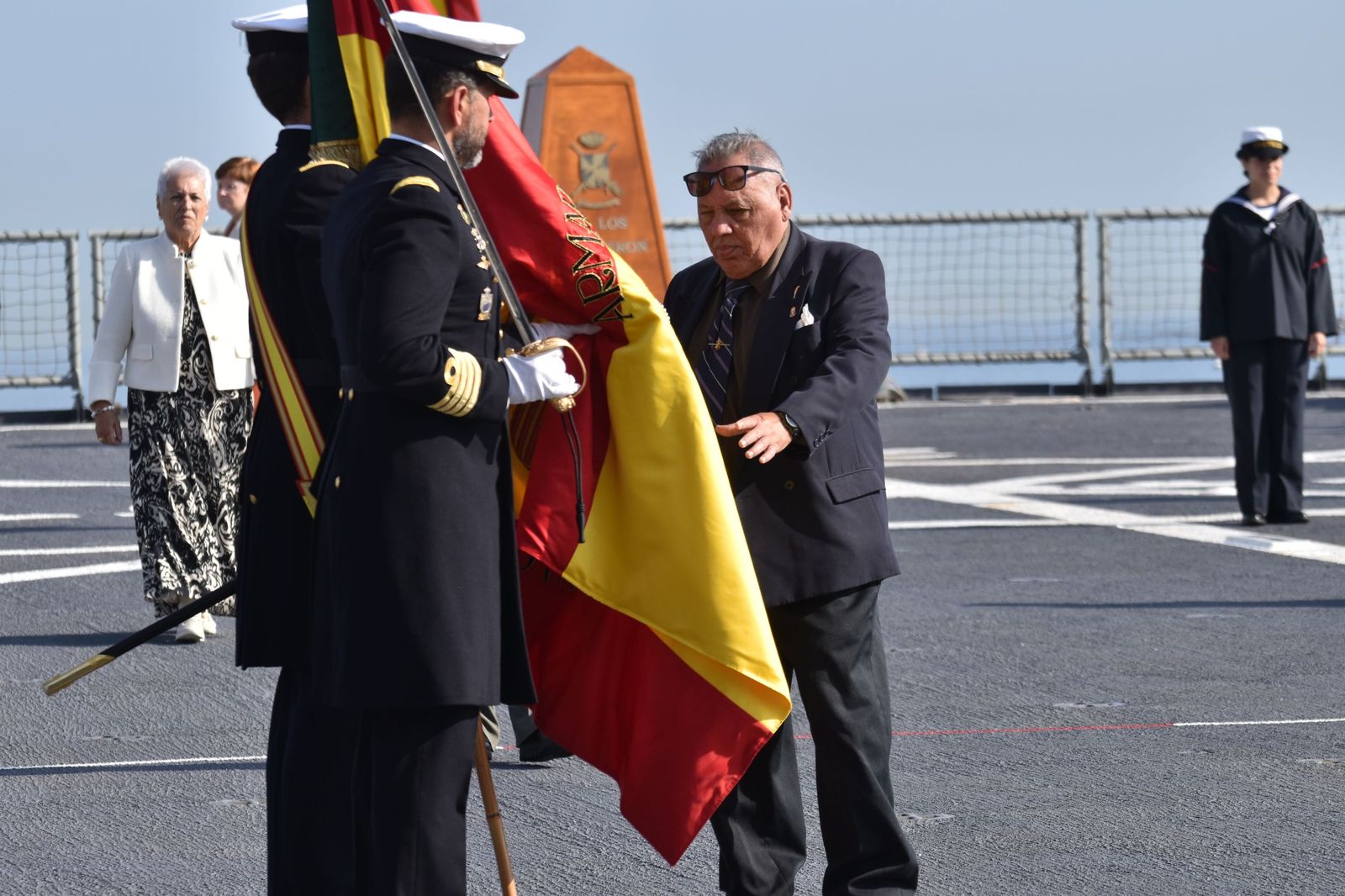 Emotiva jura de bandera a bordo del 'Castilla'