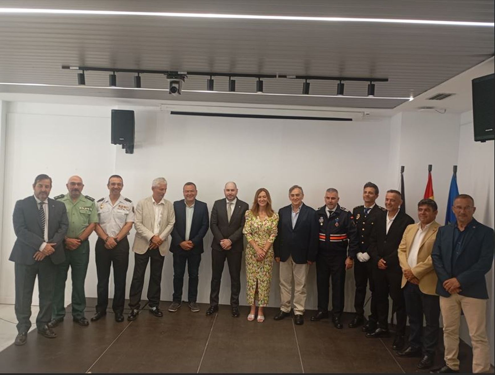 Foto de familia de la entrega de medallas.
