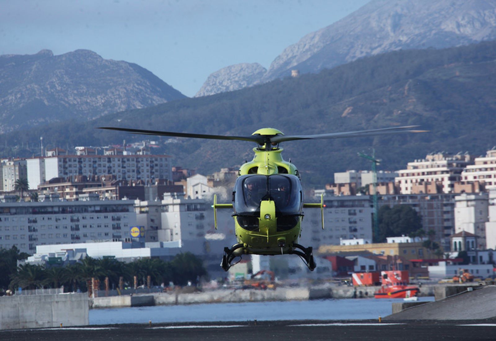 9671_4643_helicoptero-sanitario_002