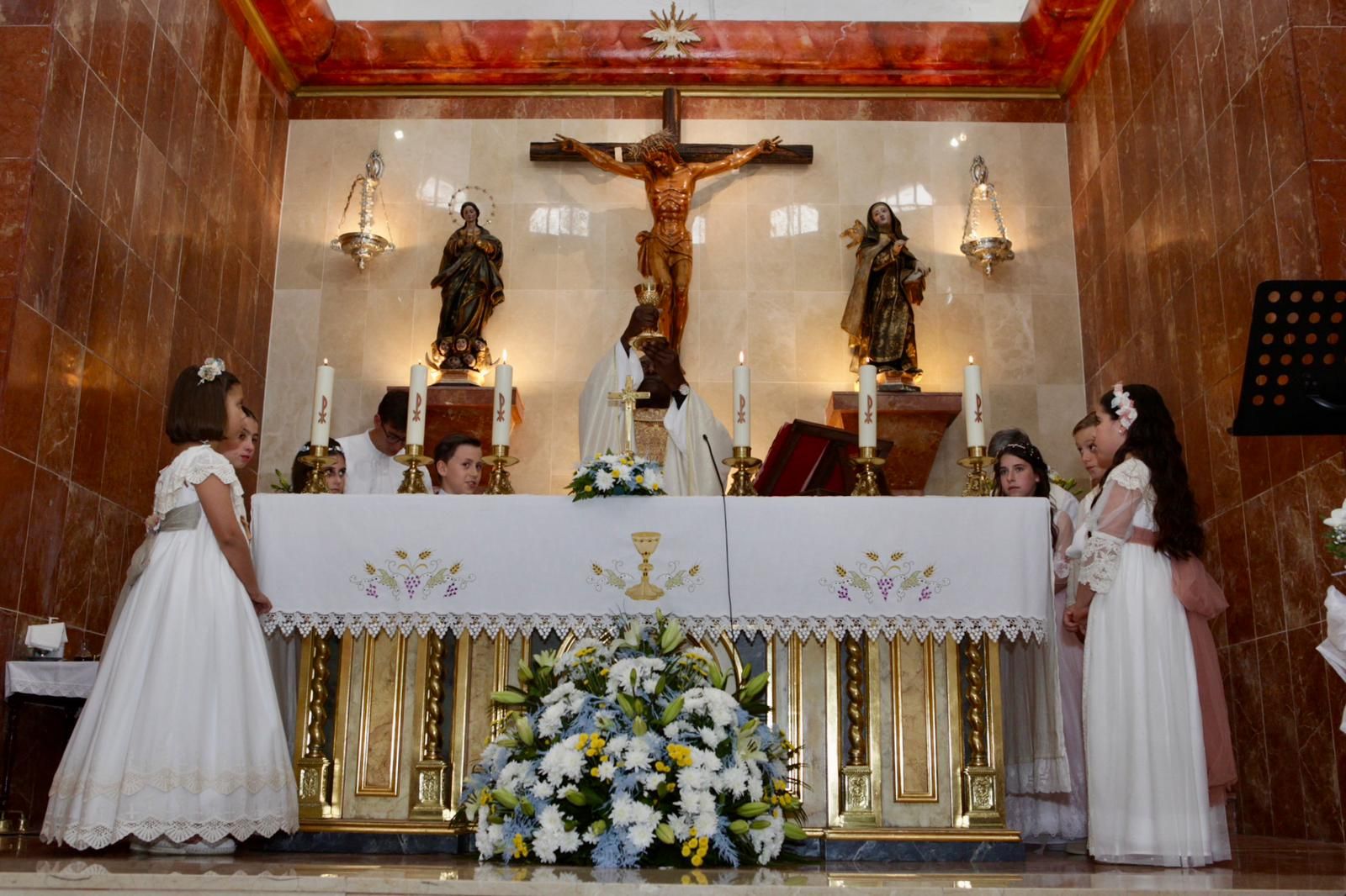 Comuniones en la Parroquia de Santa Teresa de Jesús