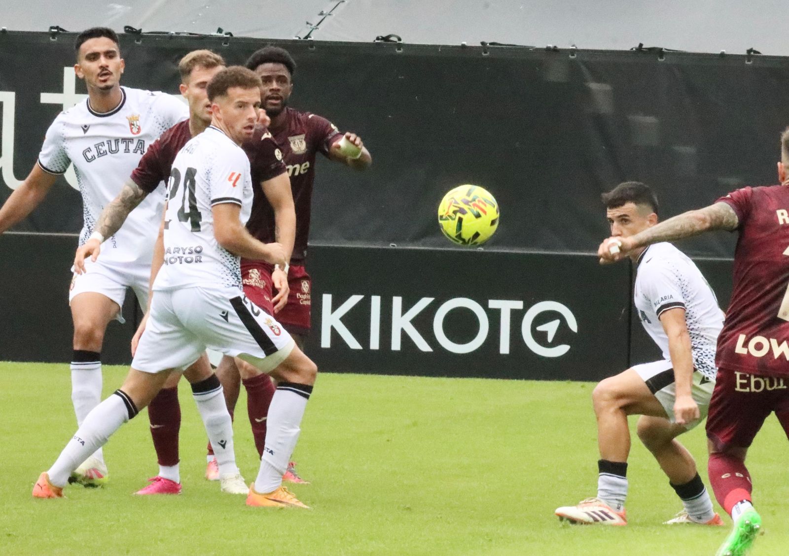 FOTOGALERÍA | El intenso encuentro entre la AD Ceuta y el Leganés en el Alfonso Murube