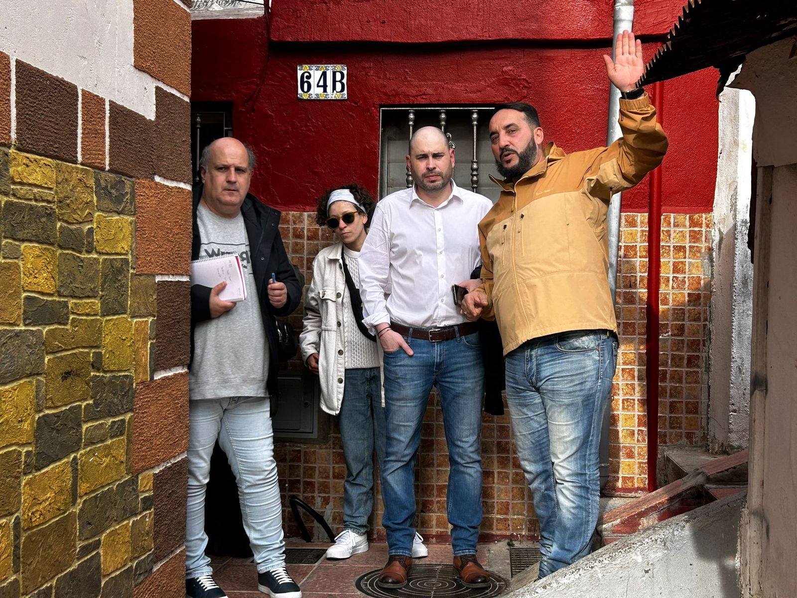 El PSOE de Ceuta visita Pasaje Recreo y denuncia su abandono y el de sus vecinos