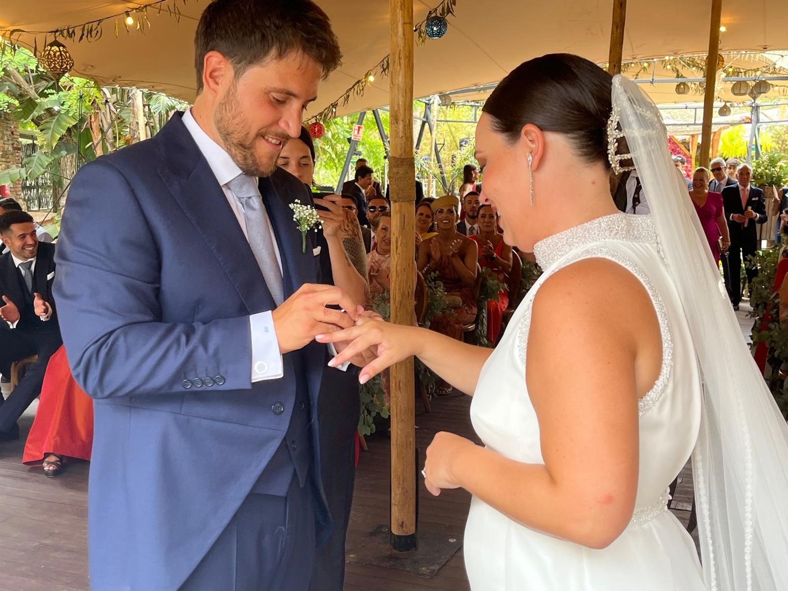 Santi y María sellan su amor en ‘El Sarao’