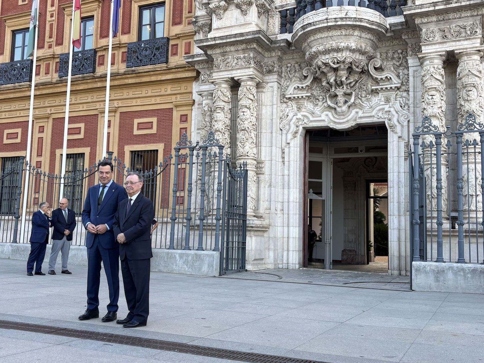 Vivas avisa desde Andalucía de que Ceuta sigue en una “olla a presión” y exige el retorno de los invasores