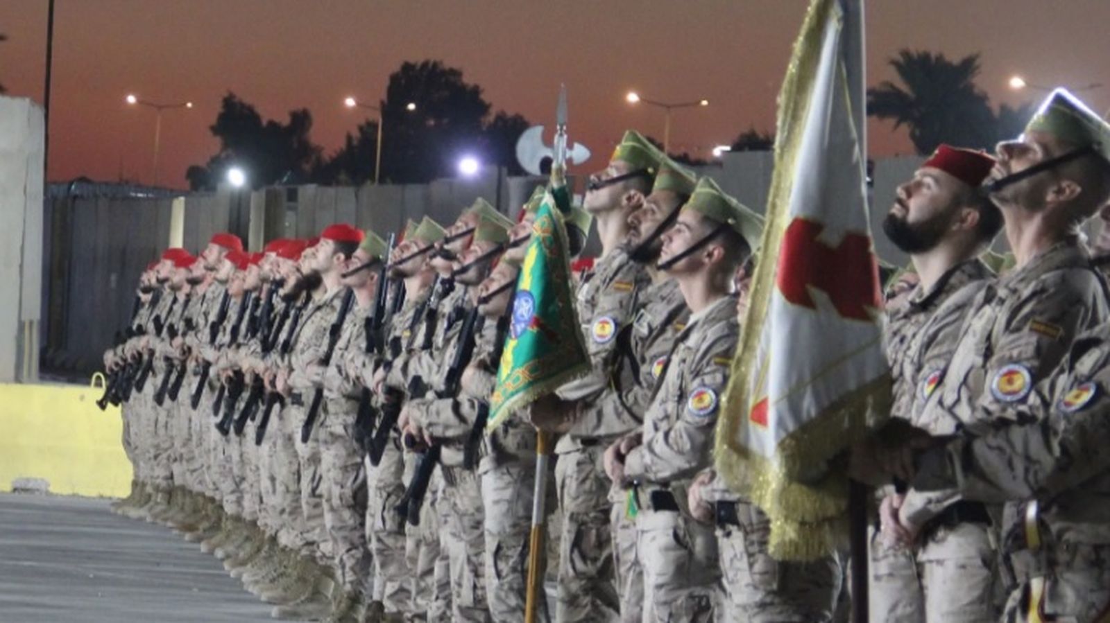 Militares españoles celebrando el Día de la Fiesta Nacional en Bagdad en una imagen de archivo.
