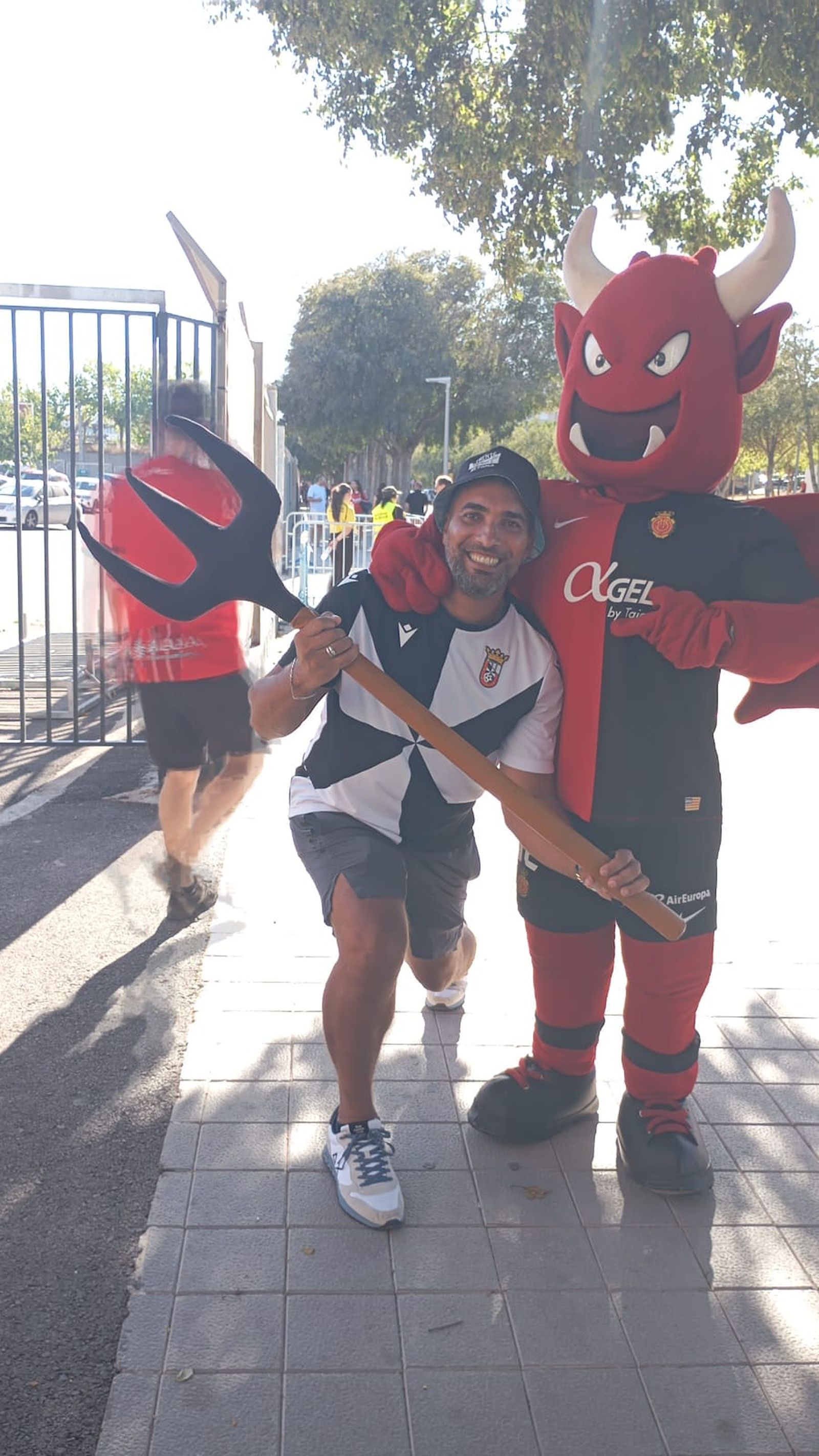 Gran  ambiente caballa antes de iniciar el encuentro ante el RCD Mallorca en el estadio Son Moix