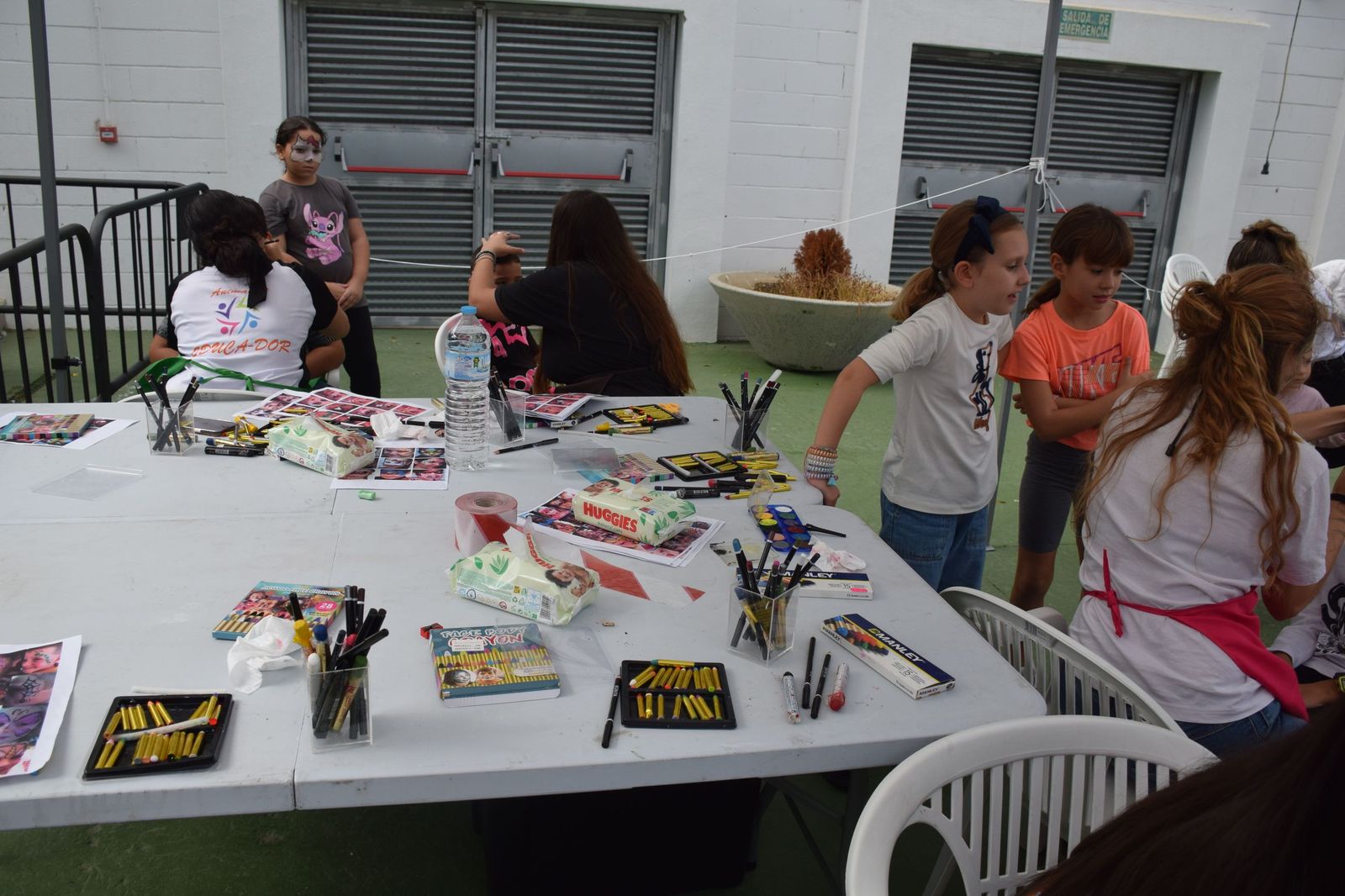 Ceuta celebra un Día de la Mochila multitudinario bajo un ambiente festivo y familiar Ceuta celebra un Día de la Mochila multitudinario bajo un ambiente festivo y familiar