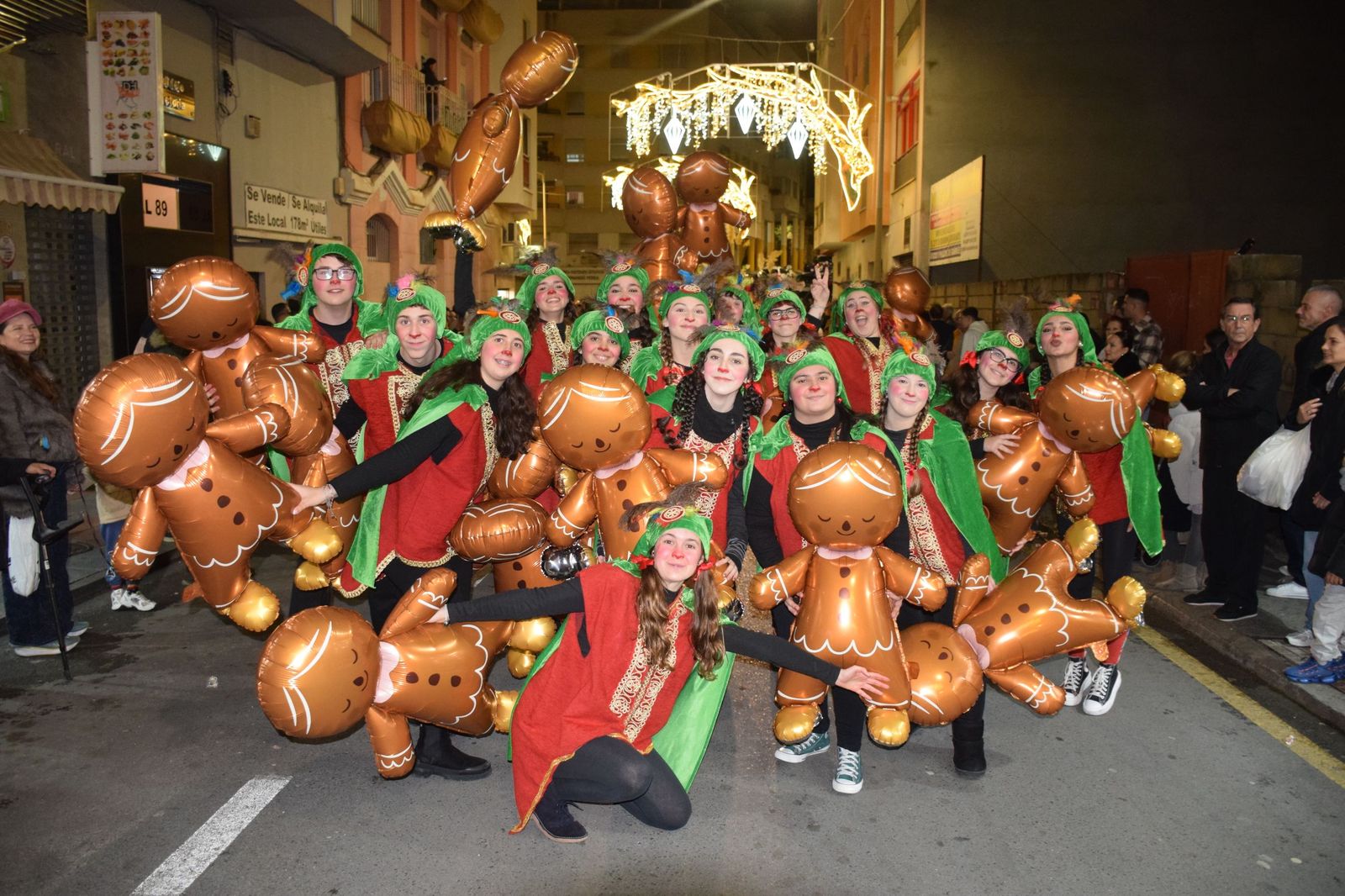 Los ceutíes se emocionan con la llegada de los Reyes Magos
