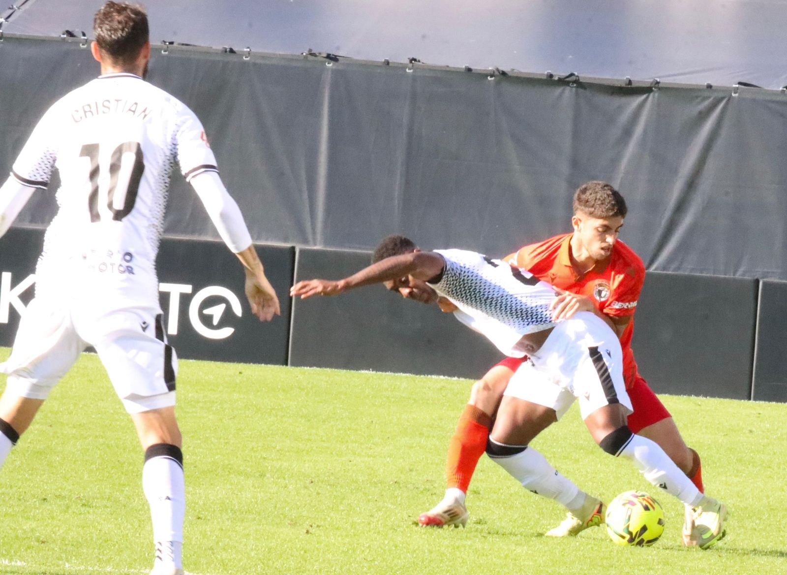 FOTOGALERÍA | Así se vivió la sexta victoria ceutí en el Alfonso Murube