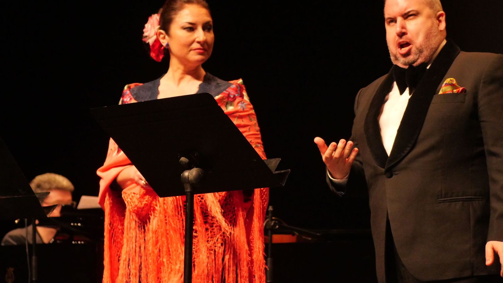 Montserrat Martí, junto al barítono Luis Santana, que le acompañará esta noche