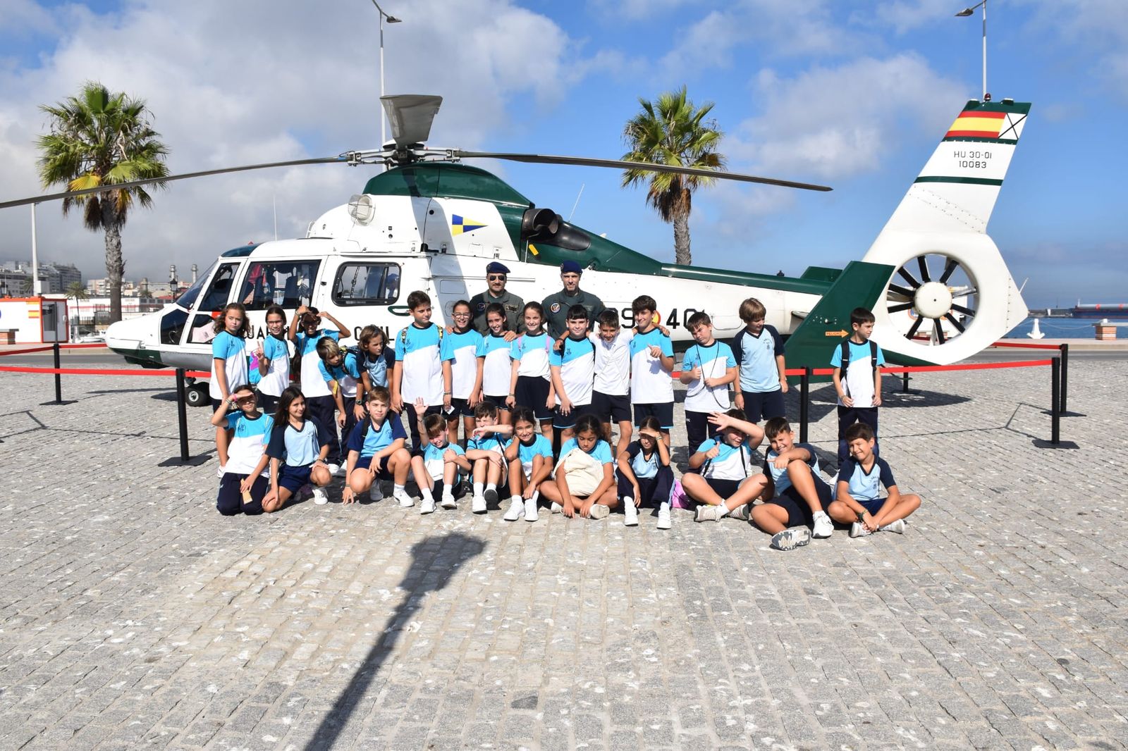 La Guardia Civil muestra sus medios a los escolares