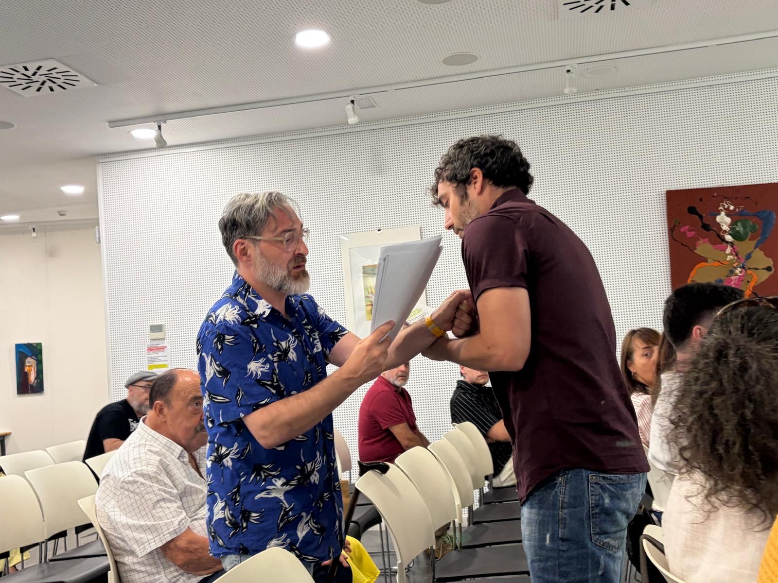 Niños y mayores aprenden y disfrutan de la penúltima jornada de Feria del Libro