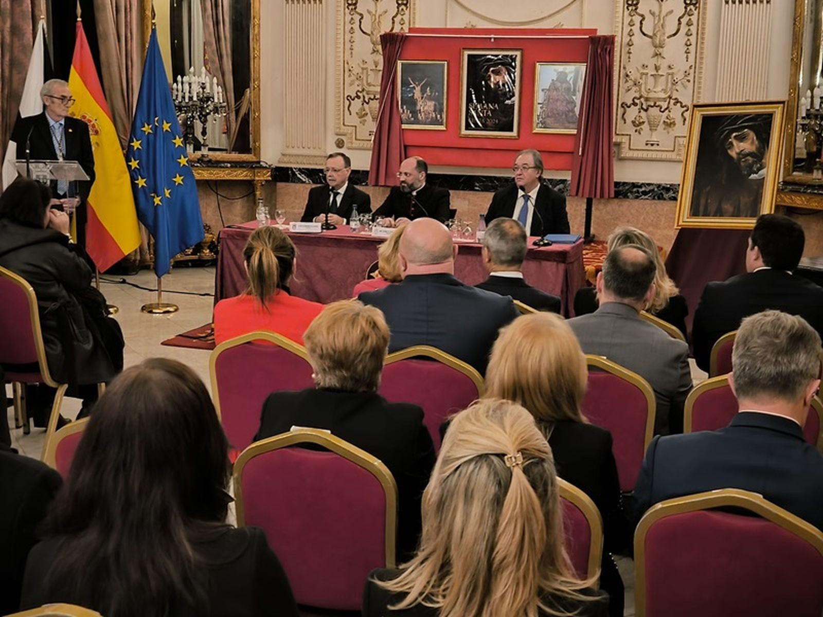 FOTO E.P.